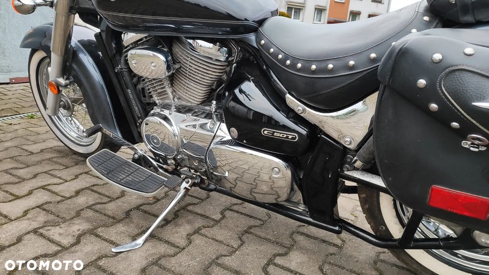 Suzuki Boulevard - 18