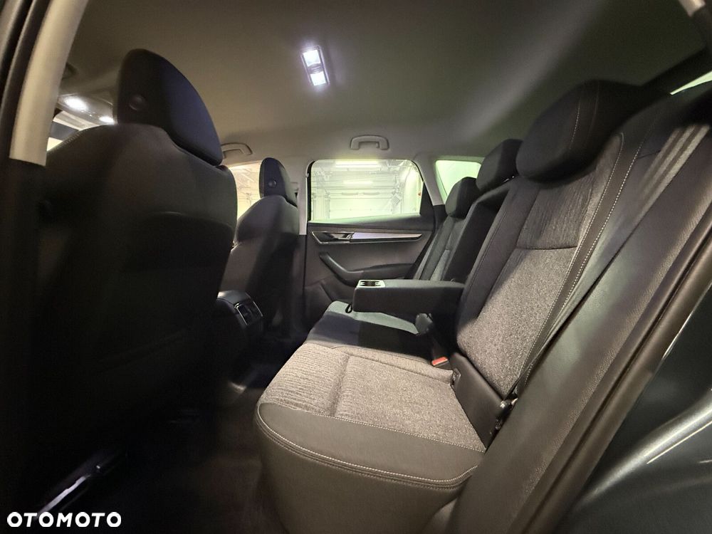Skoda Karoq 2.0 TDI SCR 4x4 Style DSG - 25