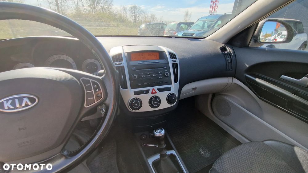 Kia Ceed 1.6 Crdi Comfort - 16