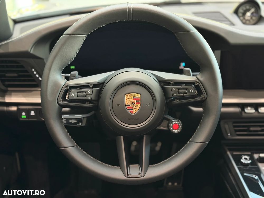 Porsche 911 Carrera PDK - 39
