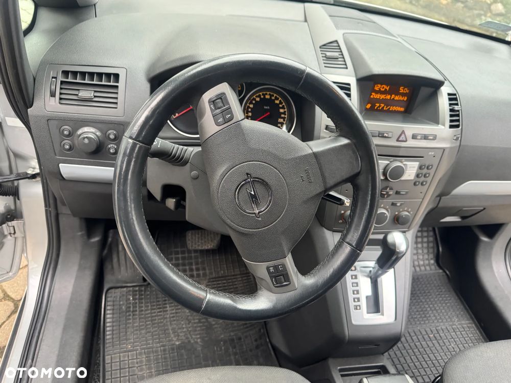 Opel Zafira - 23
