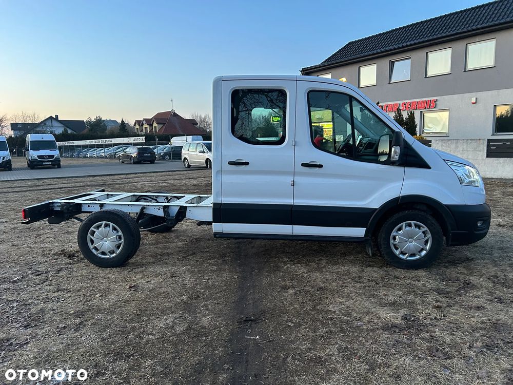 Ford Transit - 12