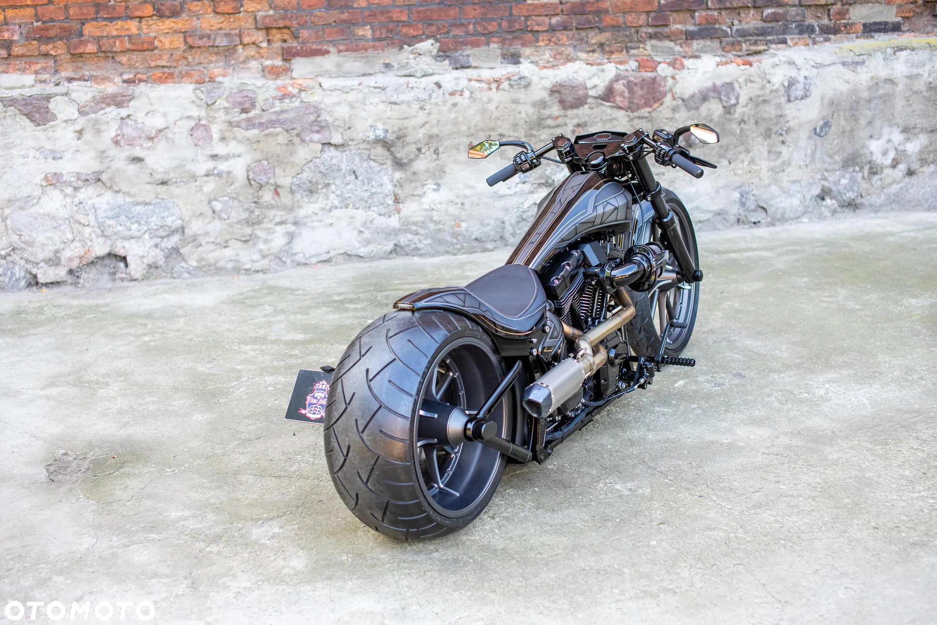Harley-Davidson Softail Breakout - 13