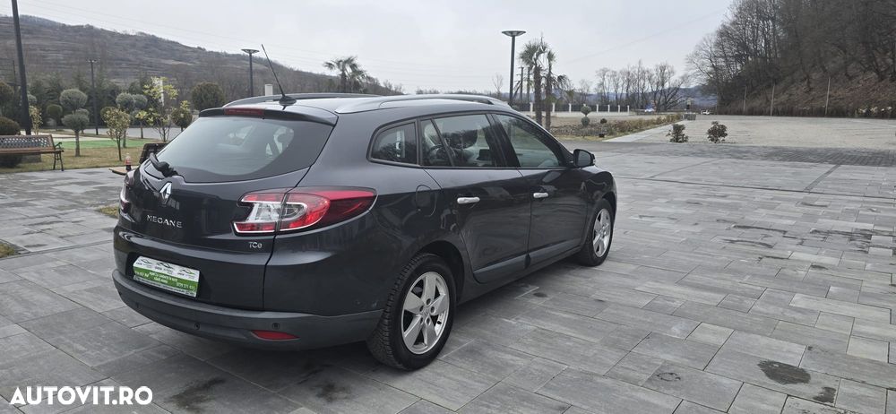 Renault Megane TCe 130 Expression - 4