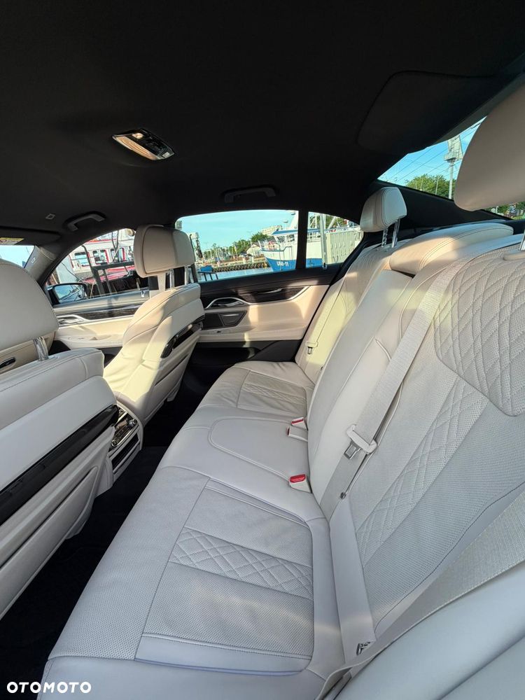 BMW Seria 7 750d xDrive sport - 14
