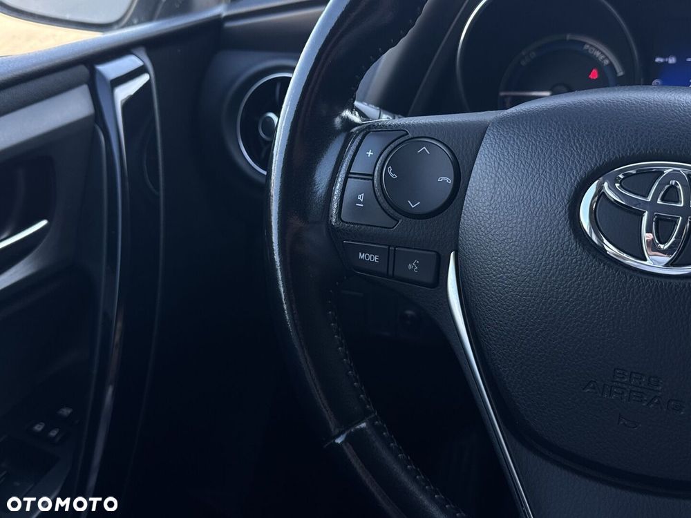 Toyota Auris - 18