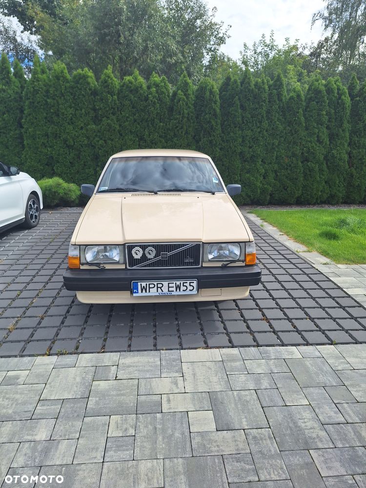 Volvo Seria 700 - 22