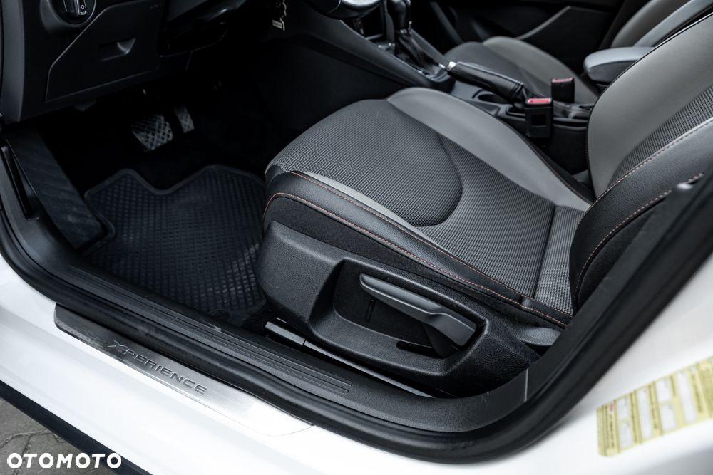 Seat Leon Sportstourer 2.0 TDI Start&Stop 4Drive DSG X-Perience - 20