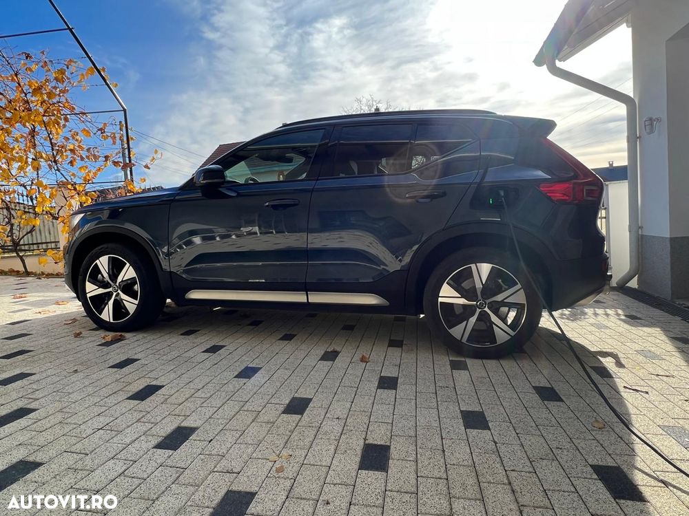 Volvo XC 40 Recharge Twin Motor AWD Plus - 8