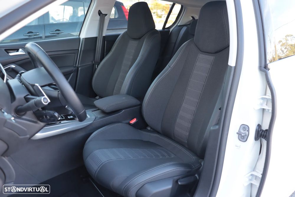 Peugeot 308 1.2 PureTech Allure Pack EAT8 - 12