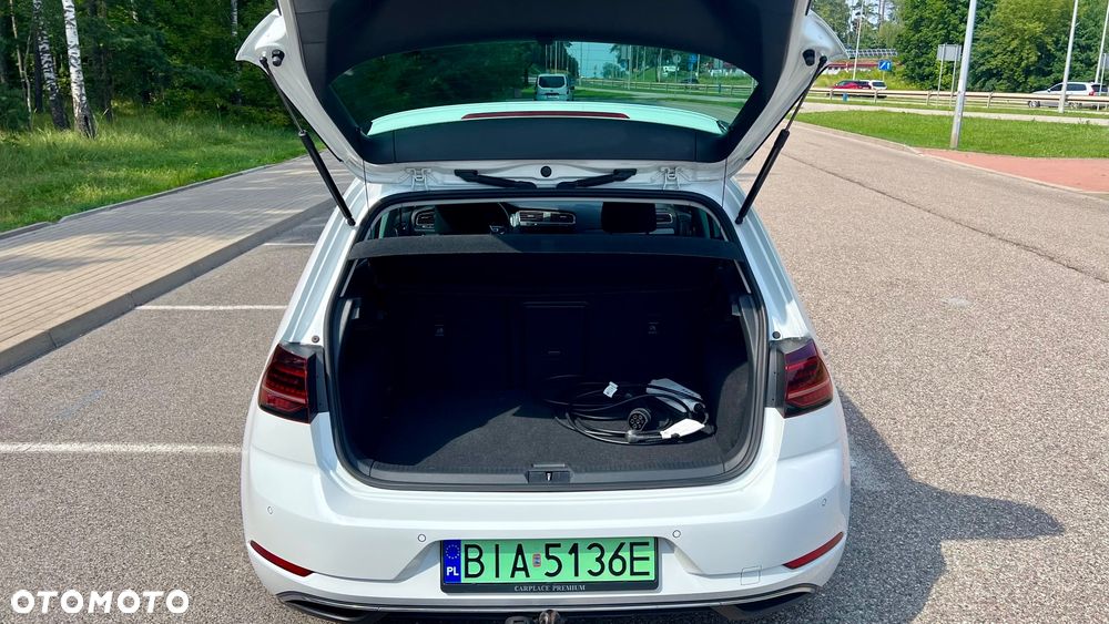 Volkswagen Golf - 11