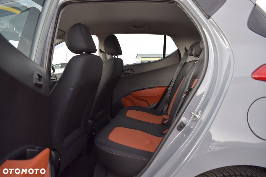 Hyundai i10 1.0 BlueDrive Premium - 8