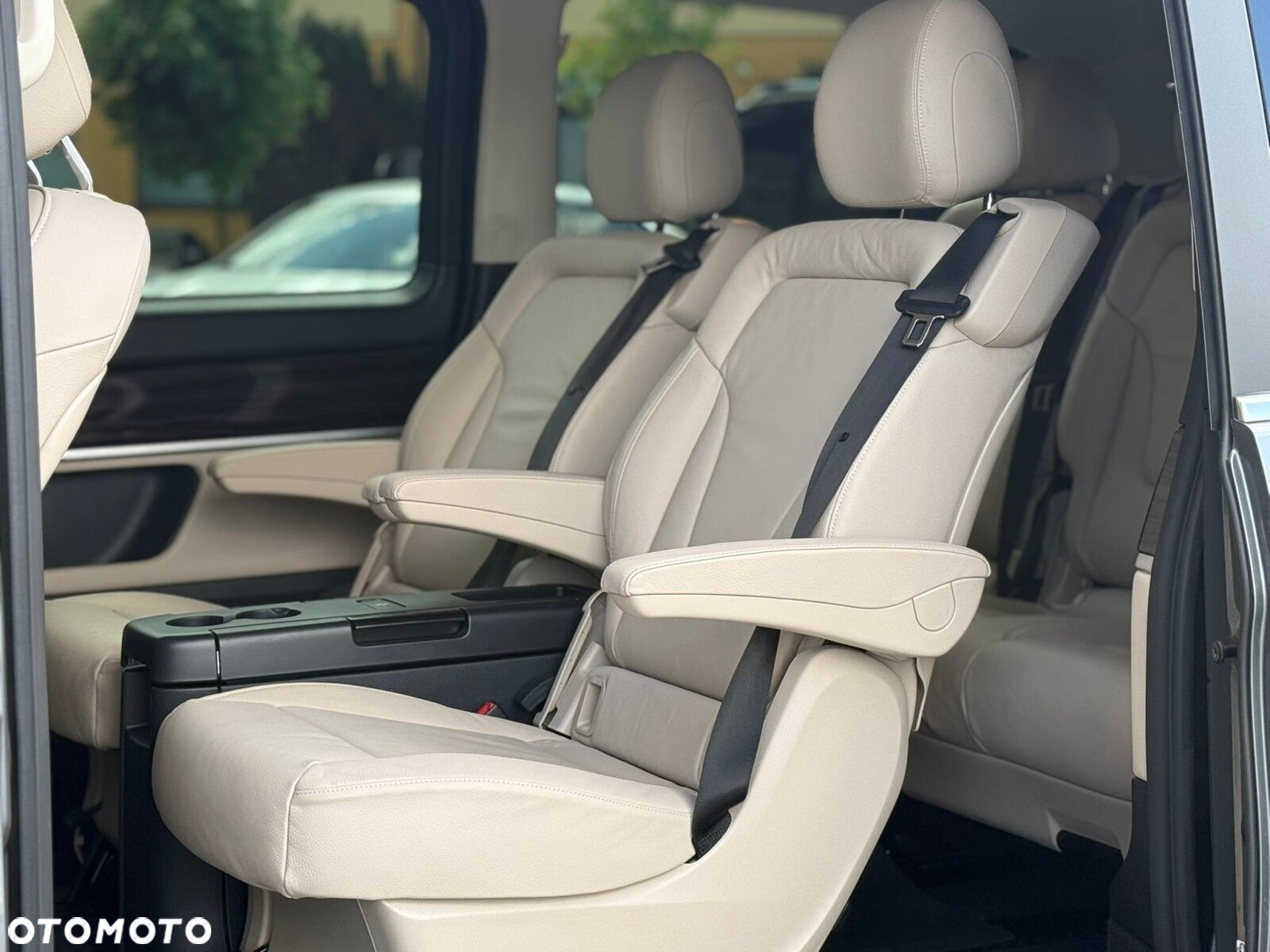 Mercedes-Benz Klasa V 300 d Avantgarde 9G-Tronic (ekstra d³) - 13