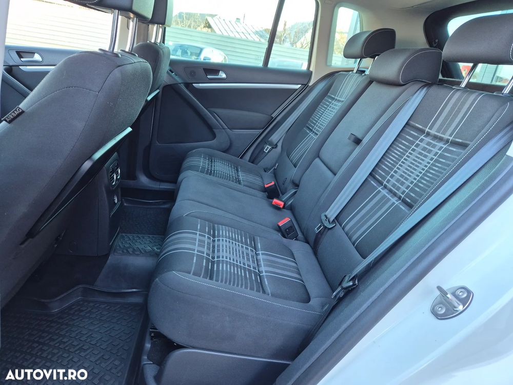 Volkswagen Tiguan 2.0 TDI DPF 4Motion DSG Lounge Sport & Style - 17