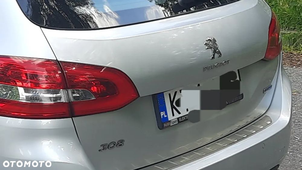 Peugeot 308 - 8