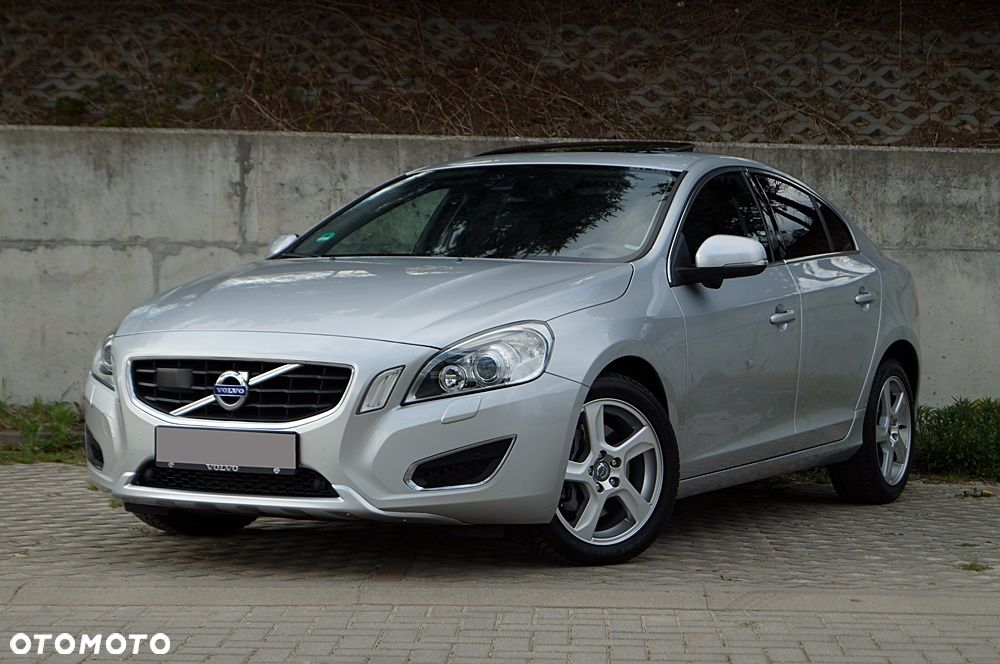 Volvo S60 D5 Summum - 1