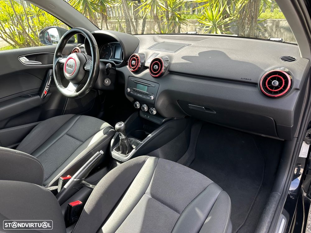 Audi A1 1.6 TDI S line edition - 12