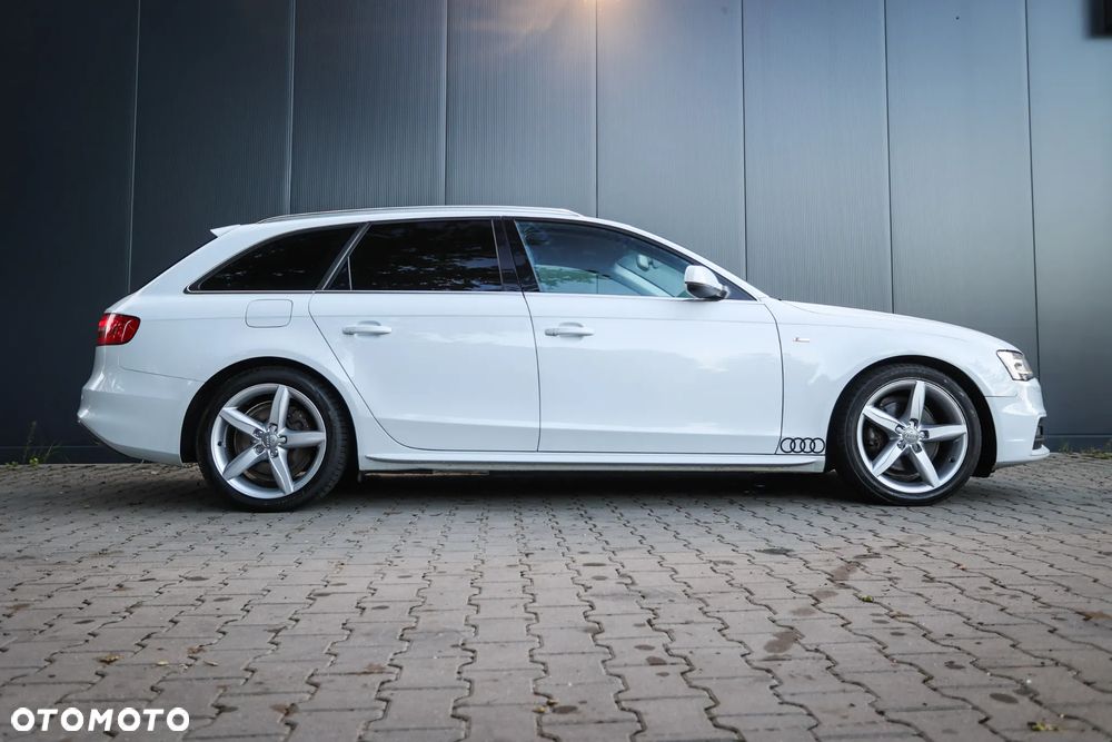 Audi A4 Avant 2.0 TDI DPF quattro S tronic S line Sportpaket - 3