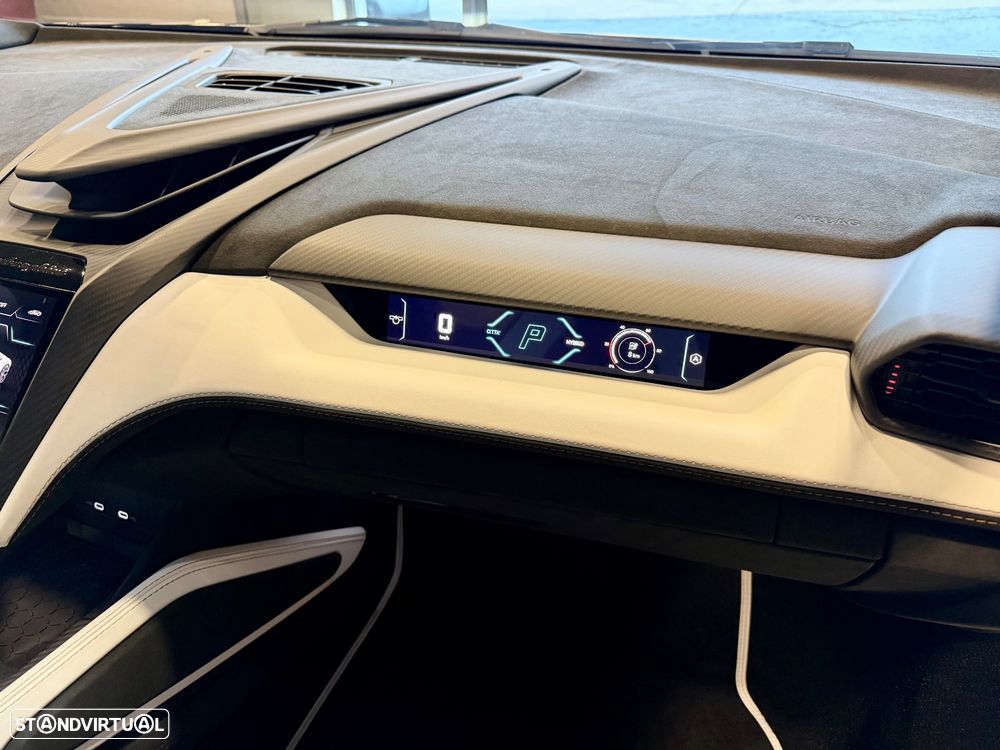 Lamborghini Revuelto 6.5 V12 - 33