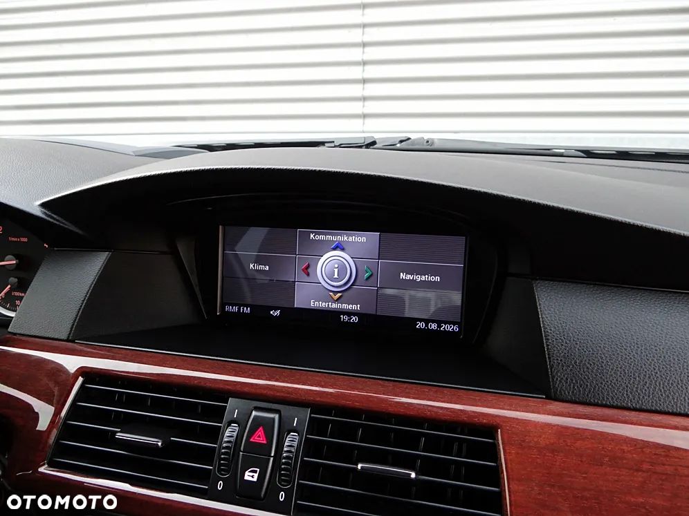 BMW Seria 5 530xd - 28