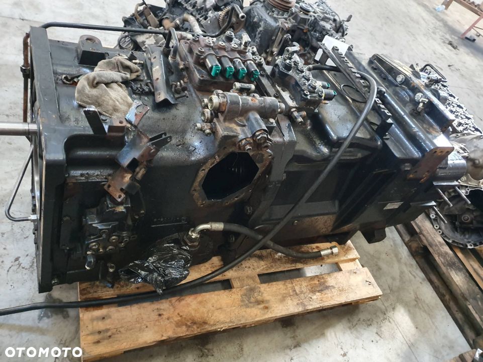 SKRZYNIA TRAKTOR CASE MAGNUM 280 XC - 4