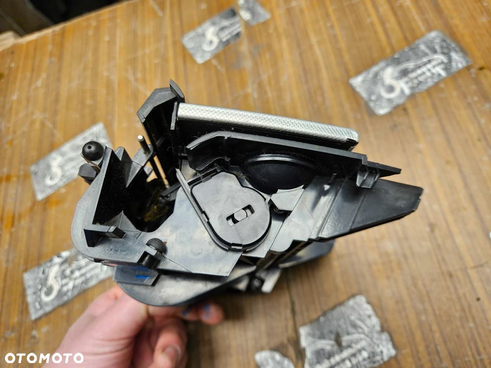 Popielniczka 2 DIN 8E0857951J 03S Klapka Wklad Carbon Srebrna Rybia Luska Audi A4 B6 B7 - 25