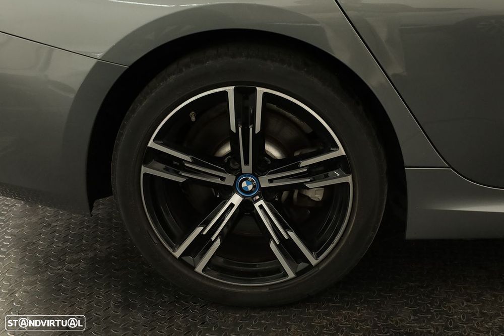 BMW 330 e Touring Pack M Auto - 5