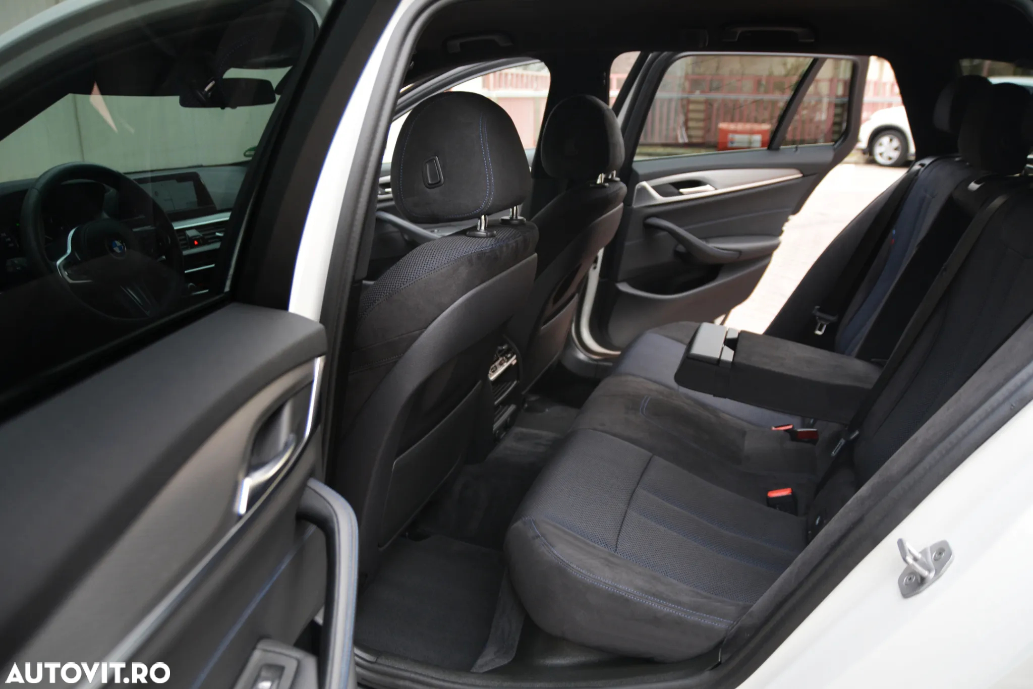 BMW Seria 5 520d Aut. - 13