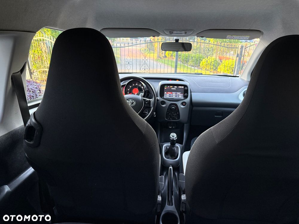 Toyota Aygo x-play - 7
