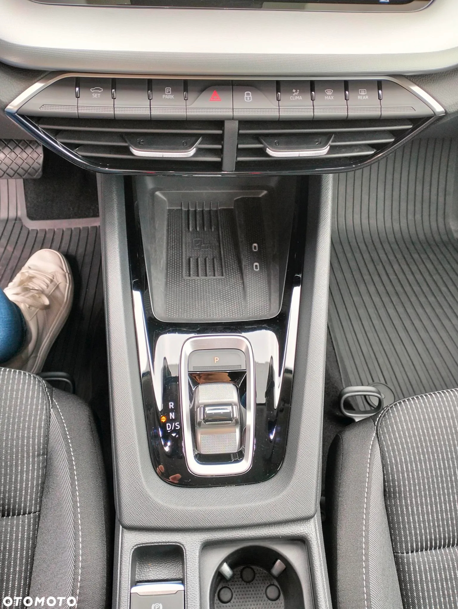 Skoda Octavia ver-1-5-tsi-mhev-selection-dsg - 19