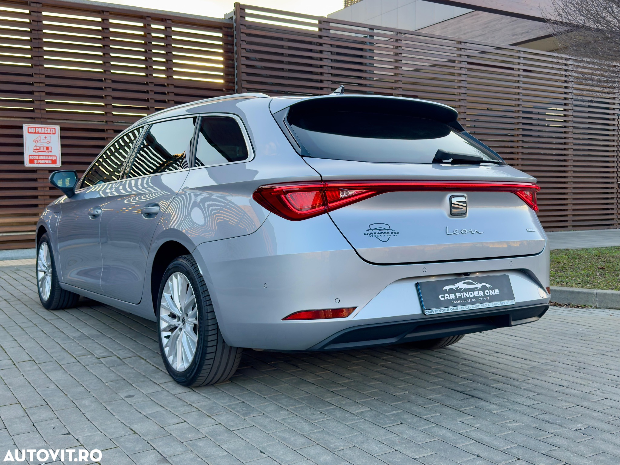 Seat Leon Sportstourer 1.4 e-Hybrid DSG Xcellence Plus - 5
