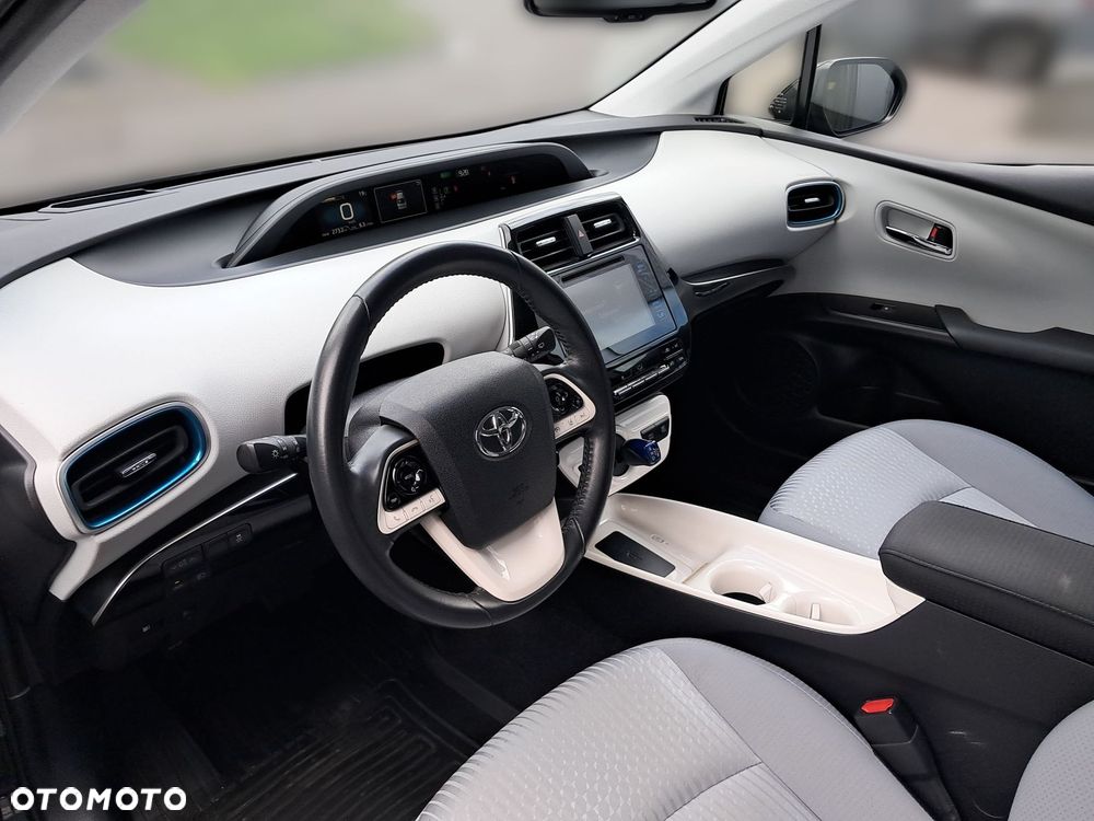 Toyota Prius - 3