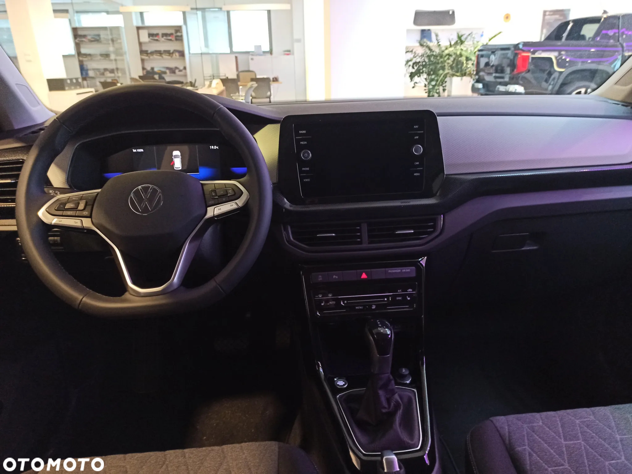 Volkswagen T-Cross 1.5 TSI ACT Life Plus DSG - 11