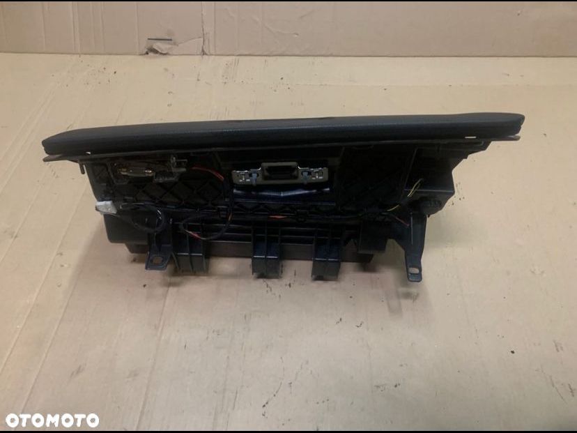 7075479 schowek konsoli bmw e90 e91 e92 e93 - 2