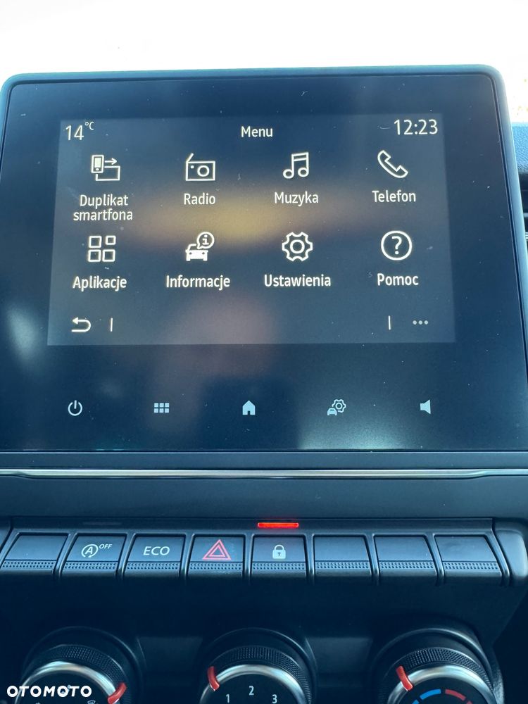 Renault Clio TCe 100 INTENS - 28