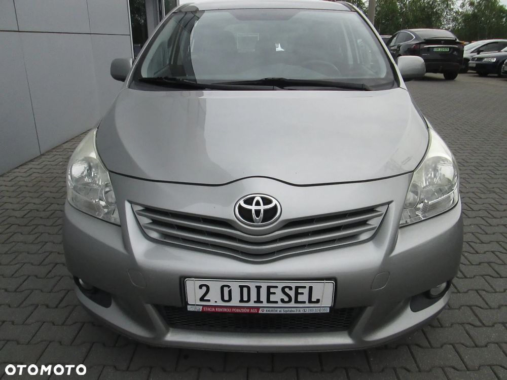 Toyota Verso 2.0 D-4D Life - 24