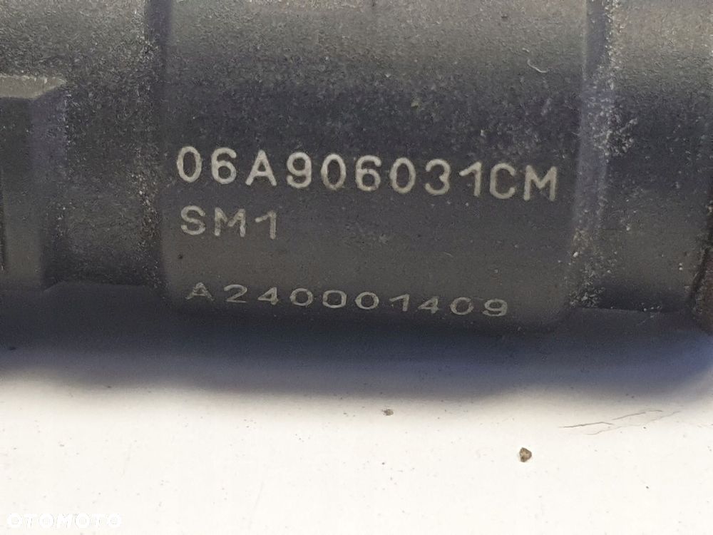 WTRYSKIWACZ VW Golf VI 1.6 8V _ 06A906031CM - 9