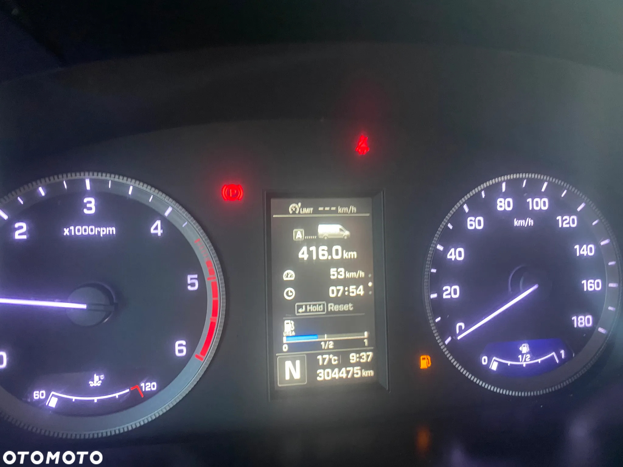 Hyundai H350 - 31