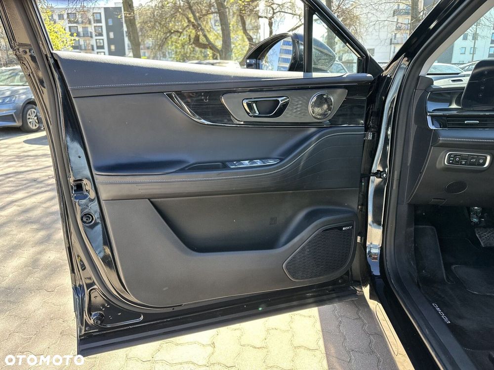 Omoda E5 - 10