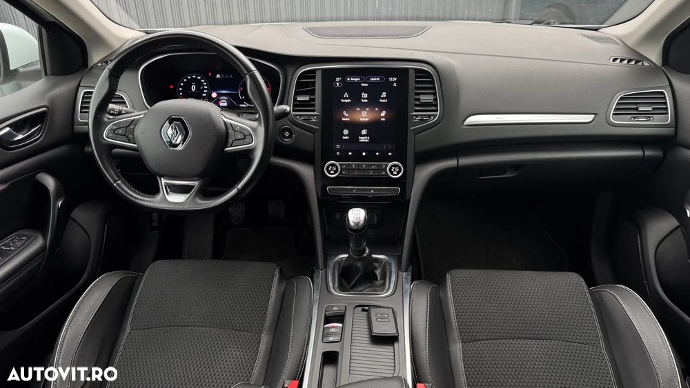 Renault Megane BLUE dCi Intens - 11