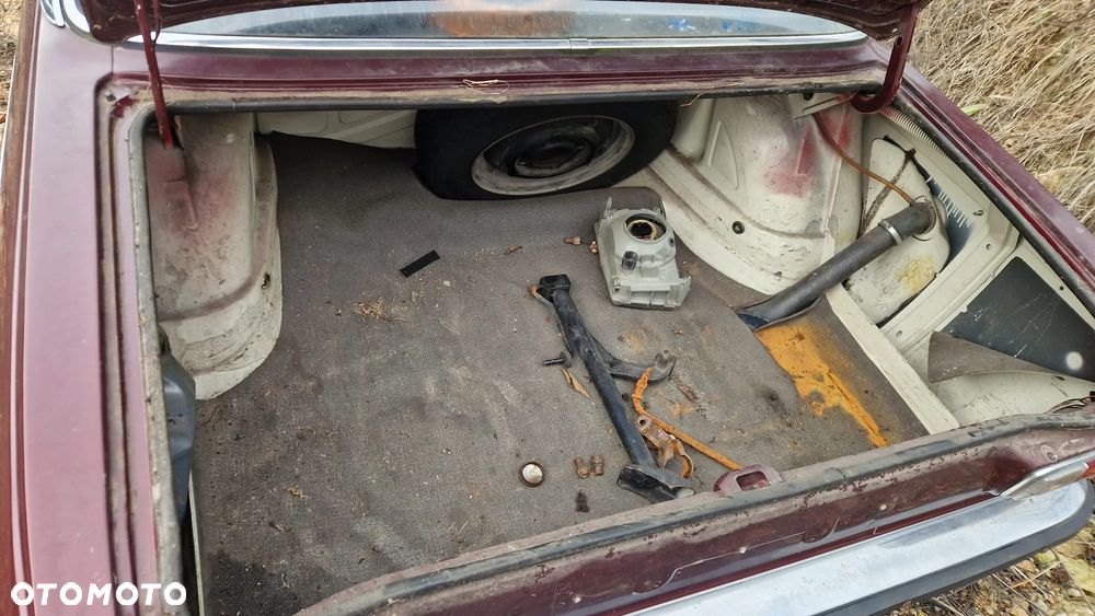 Audi 100 - 23