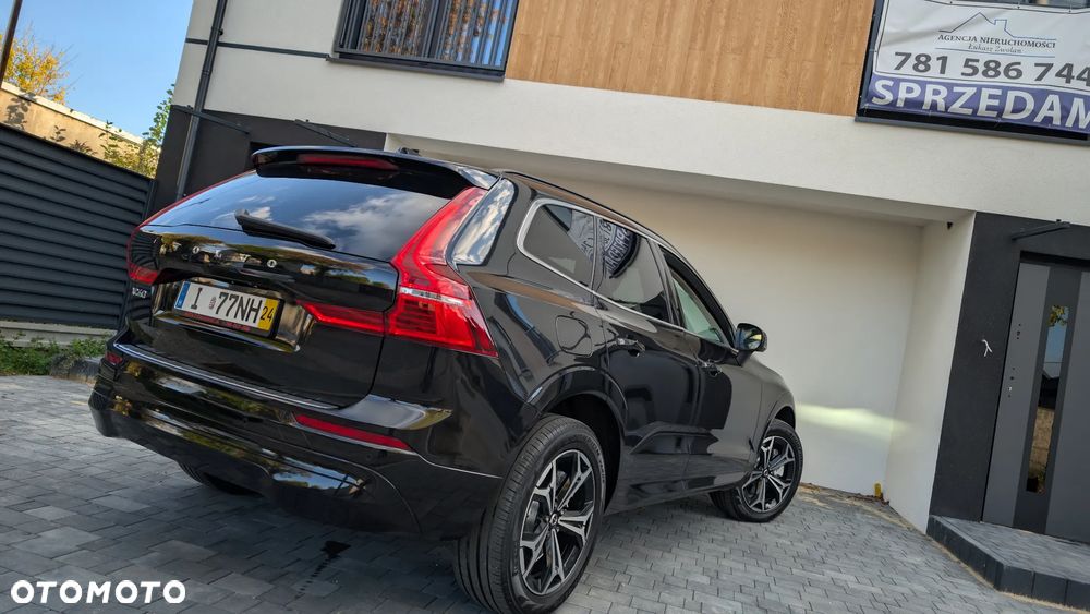 Volvo XC 60 B4 D Geartronic Momentum Pro - 22