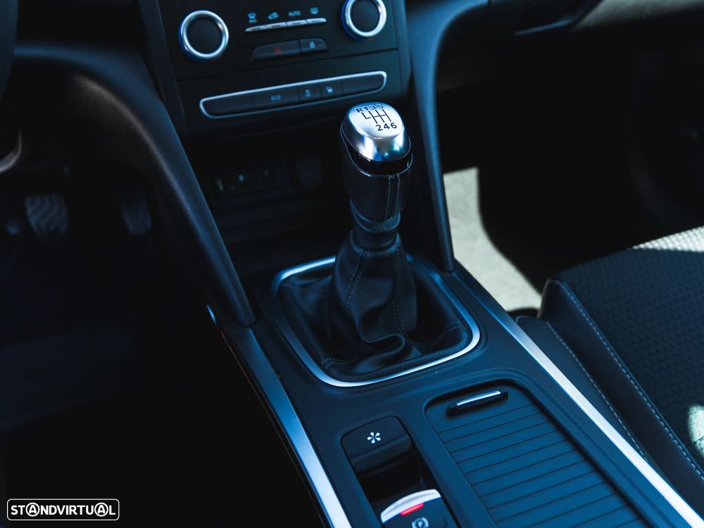 Renault Mégane Sport Tourer ENERGY dCi 110 Start & Stopp Bose Edition - 44