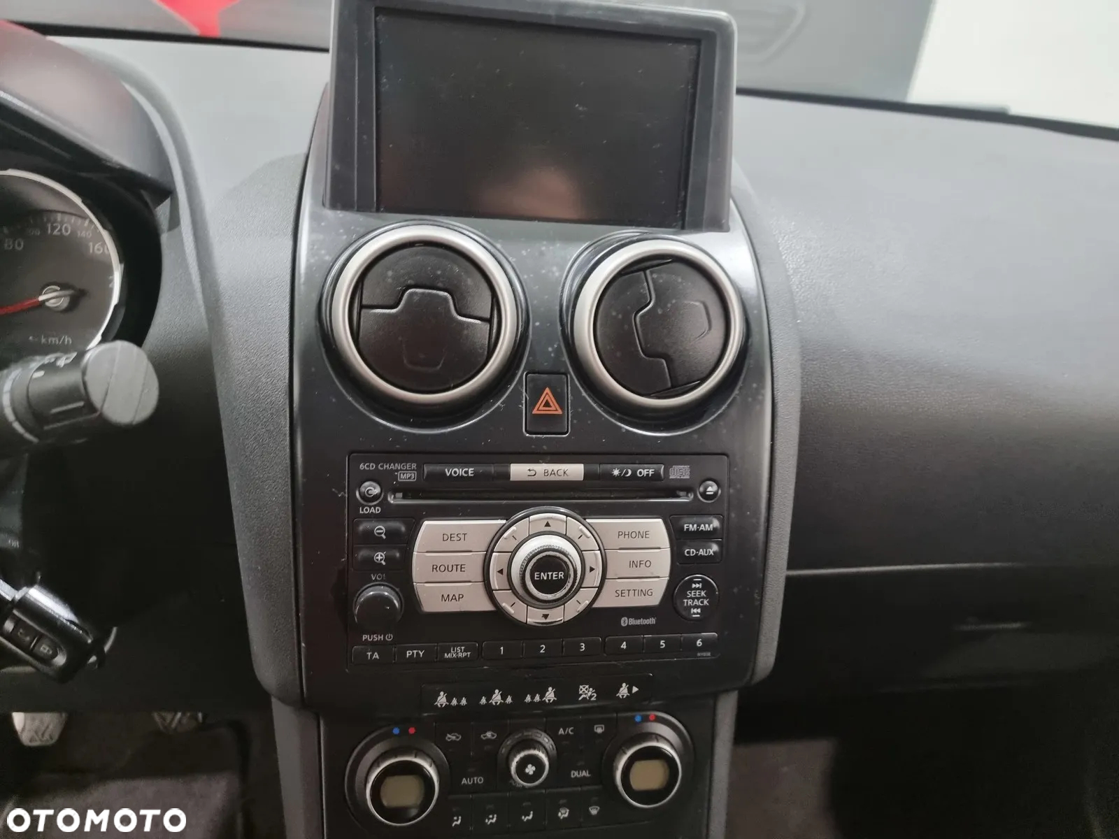 Nissan Qashqai - 14