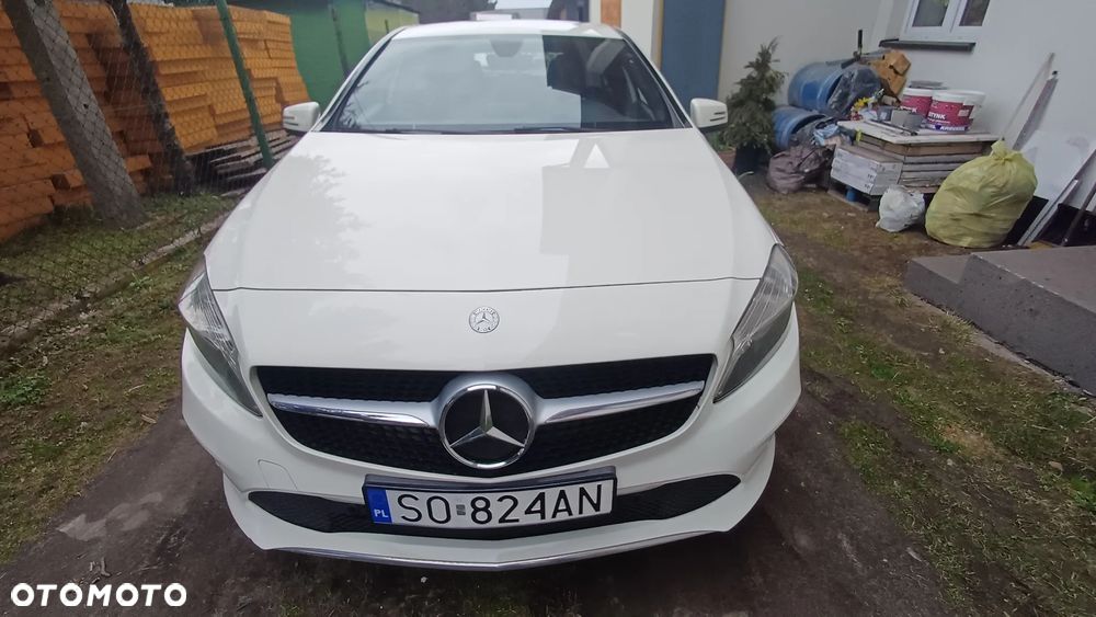Mercedes-Benz Klasa A 180 (BlueEFFICIENCY) Urban - 2