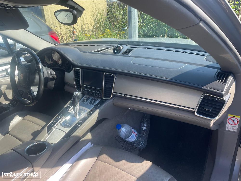 Porsche Panamera 3.0 V6 - 5