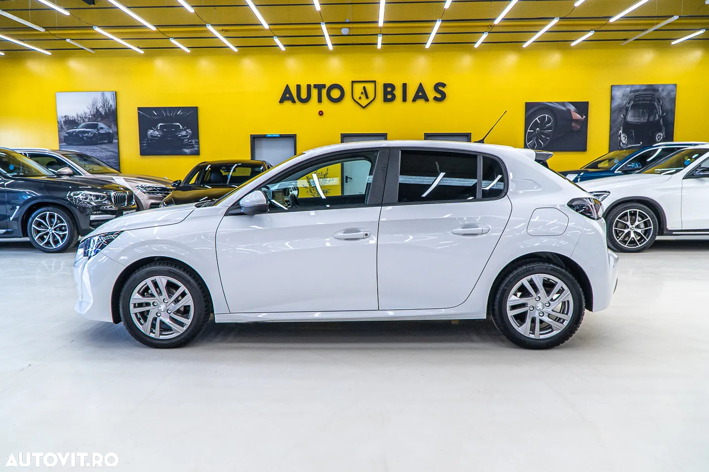 Peugeot 208 PureTech 75 Allure Pack - 17