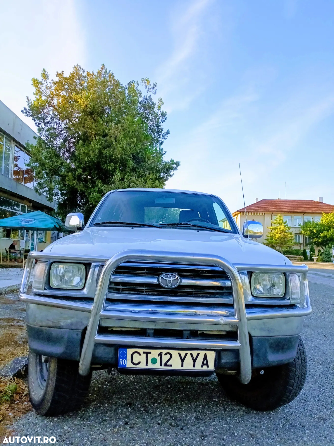 Toyota Hilux - 2