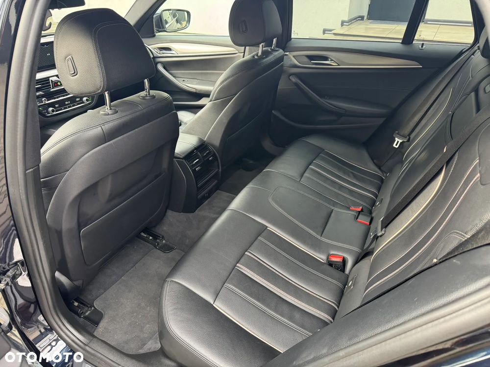 BMW Seria 5 520d M Sport Edition - 21