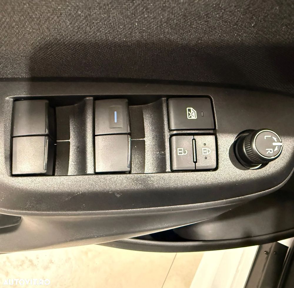 Toyota Yaris 1.5 116 CP HEV Active - 12